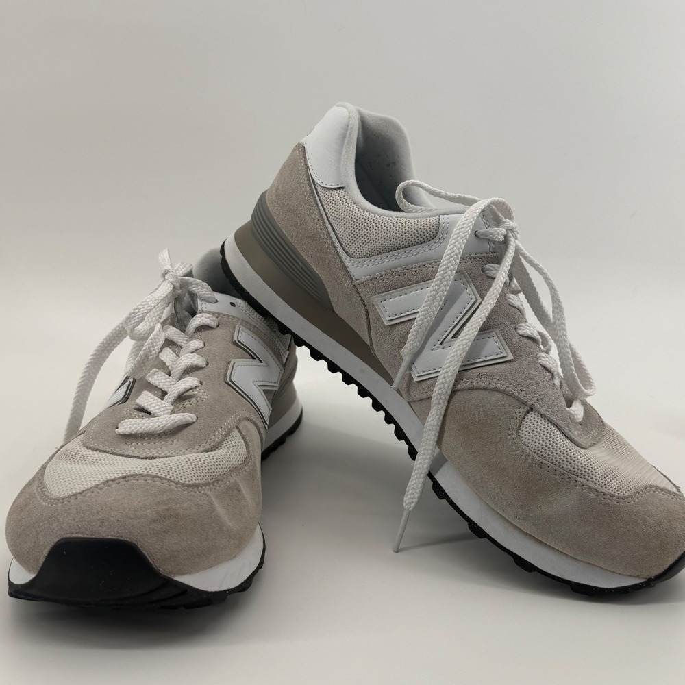 New Balance 574 Core Rain Cloud White Suede Sneakers ML574EVW Mens 11 Wide 2E